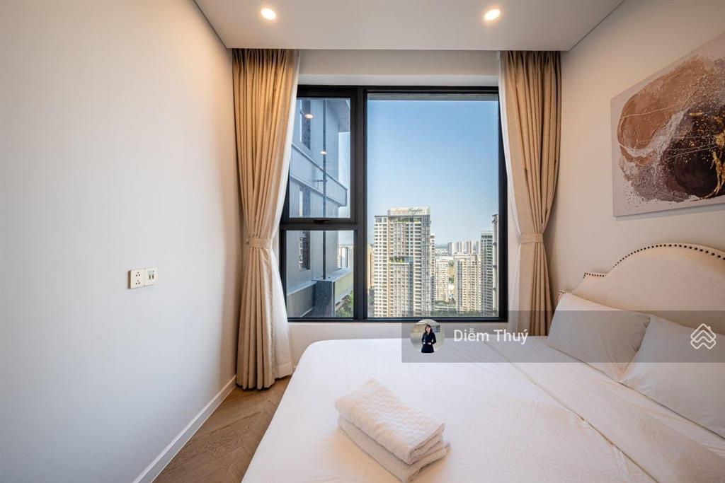 Chủ nhà thiện chí bán sớm căn 2pn lumiere riverside giá tốt thị trường  dễ xem nhà, đã có sổ