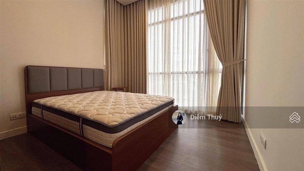 Cho thuê căn 1 phòng ngủ the nassim  full nội thất, đang trống sẵn
