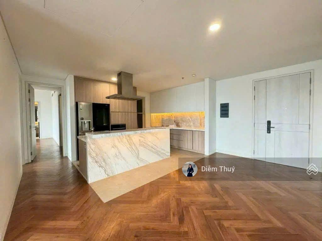 Cho thuê căn hộ 4pn empire city 228m2 ntcb, view sông