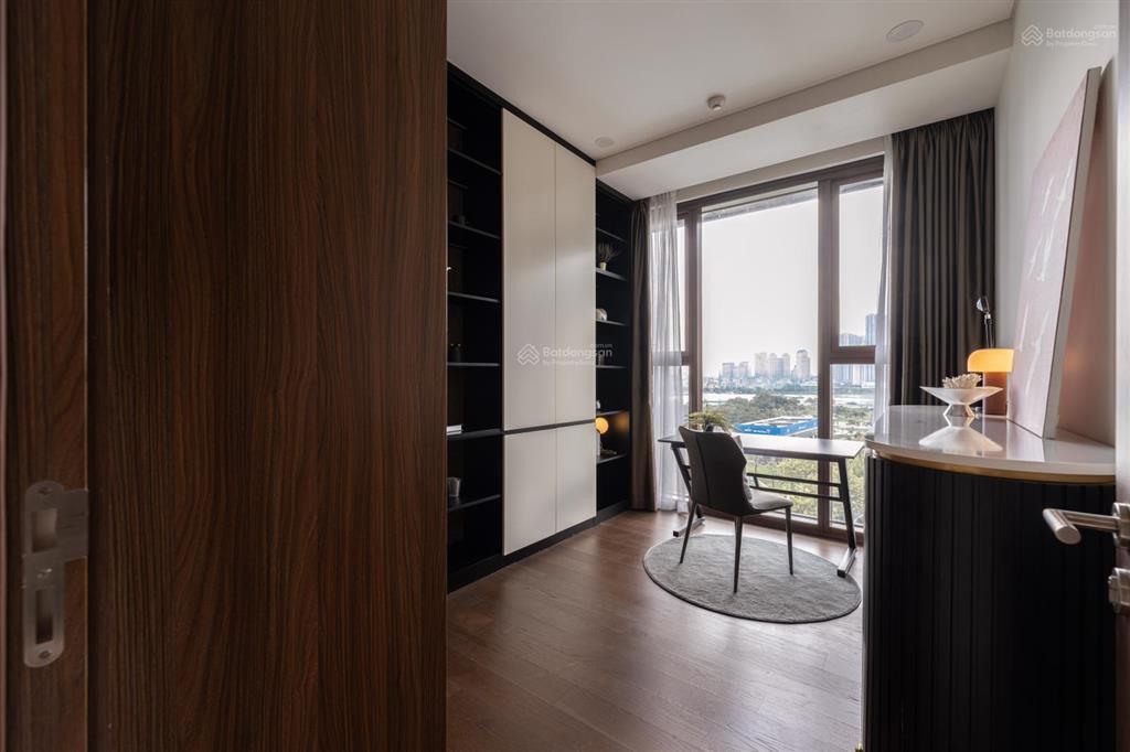Cho thuê căn hộ the galleria metropole 4pn, 170m², full nội thất, thang máy riêng