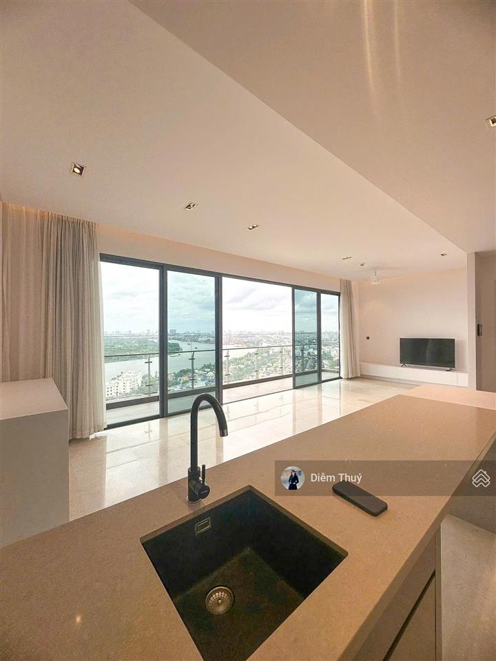 Cho thuê căn hộ q2 thảo điền 4pn, 182m2, view sông, thang máy riêng