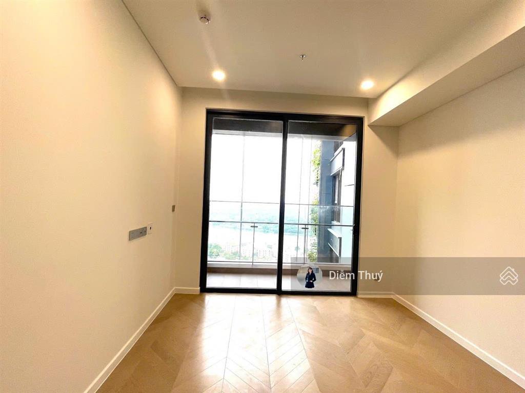 Cho thuê căn hộ lumiere riverside 2pn nội thất cơ bản, view sông, giá tốt