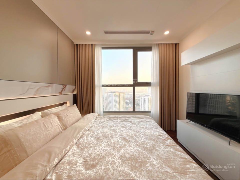 Nhượng lại suất cán bộ chủ đầu tư như sau bán căn 3pn, 82m2, 5,5 tỷ, tầng 10
