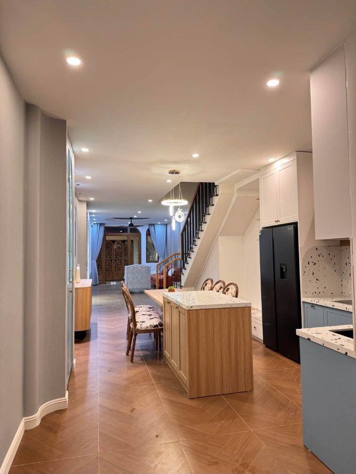 Bán nhà đẹp 2 tầng 98m², 7 tỷ X, Hoàng Diệu, Hải Châu, trung tâm Đà Nẵng