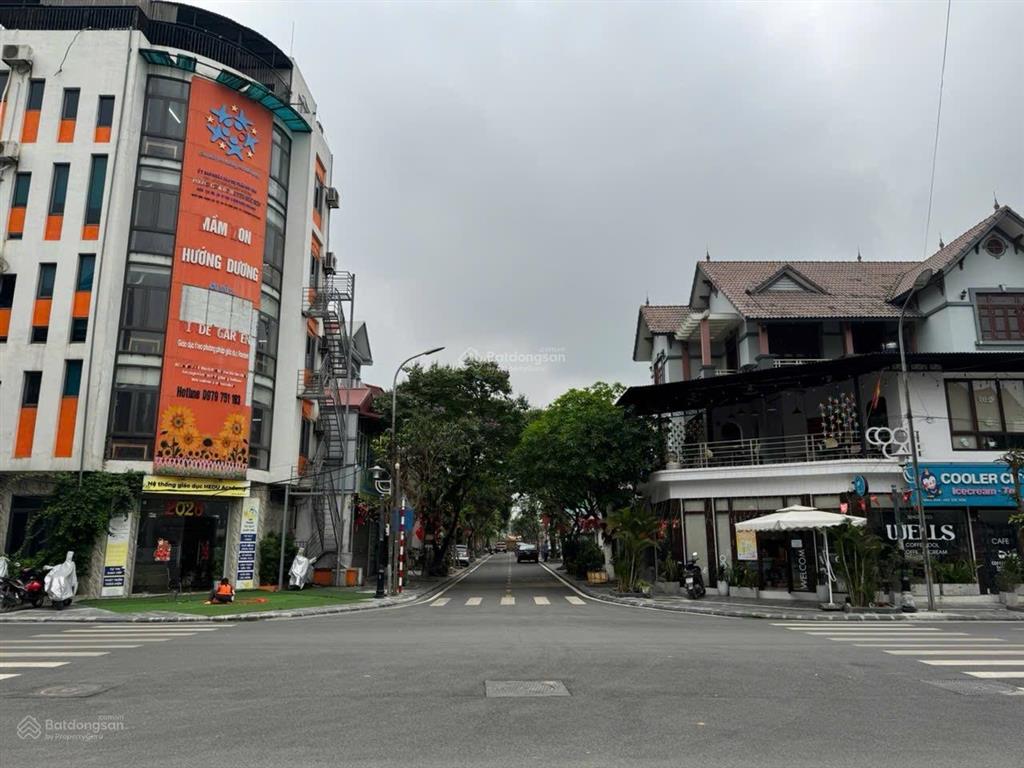 Bán gấp mảnh đất khu đô thị sóc sơn 391m mặt tiền 13.5m.