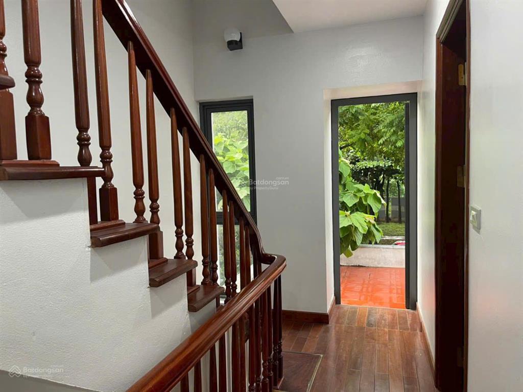 Cho thuê bt gamuda gardens, 28 triệu, 270m2, 4pn, 5wc, full nội thất