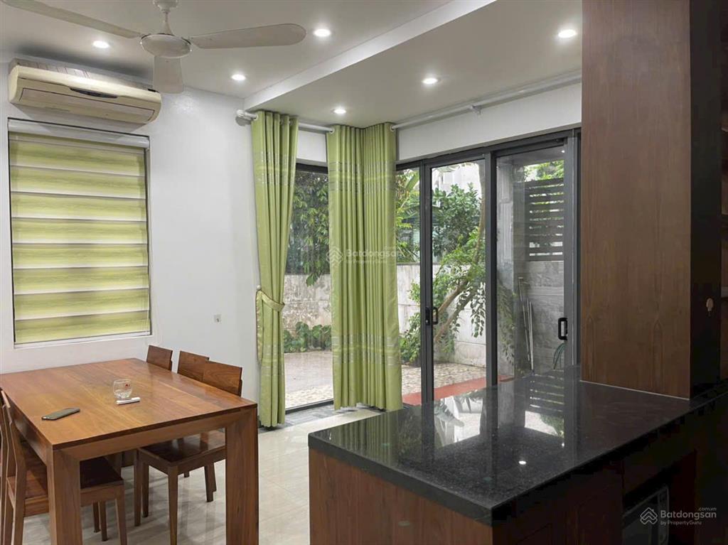 Cho thuê bt gamuda gardens, 28 triệu, 270m2, 4pn, 5wc, full nội thất