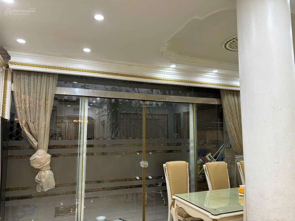 Chính chủ cần bán liền kề botanic gamuda dt 119m2 full nội thất bao phí sang tên