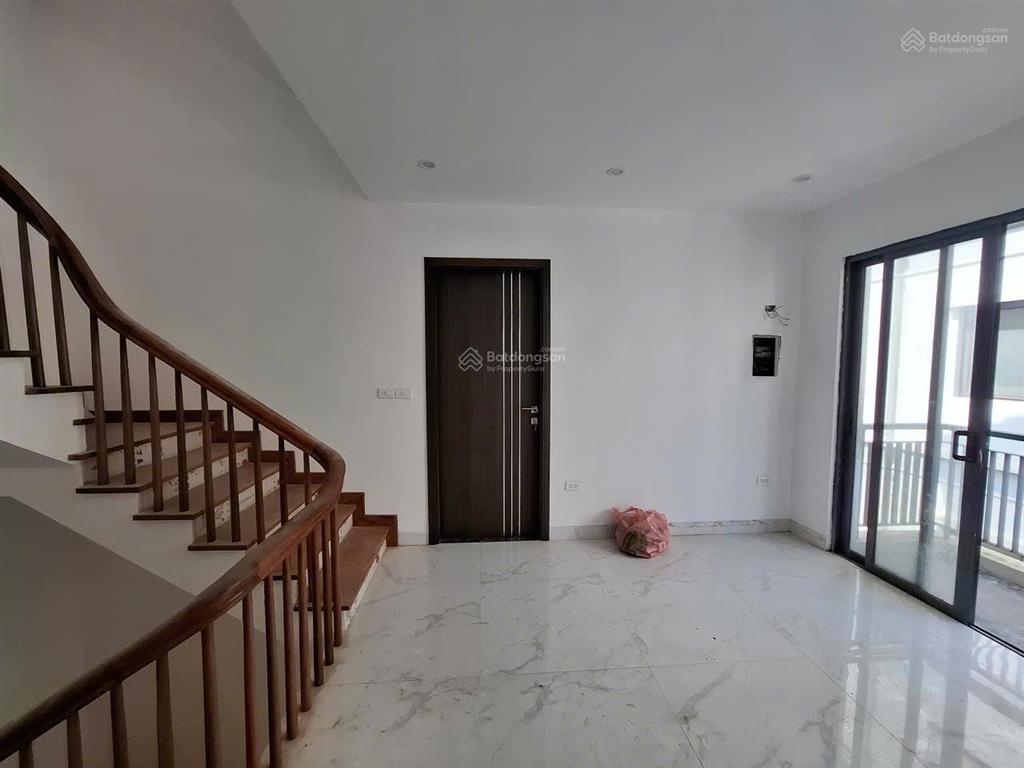 Cho thuê liền kề góc 4 tầng 3 mặt thoáng gamuda dt 133,5m full nội thất mới