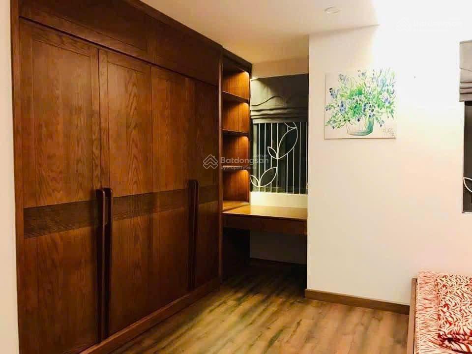 Cho thuê biệt thự 160m2, 4 tầng, full nội thất đẹp, giá 32 triệu tại gamuda gardens 0972 895 ***