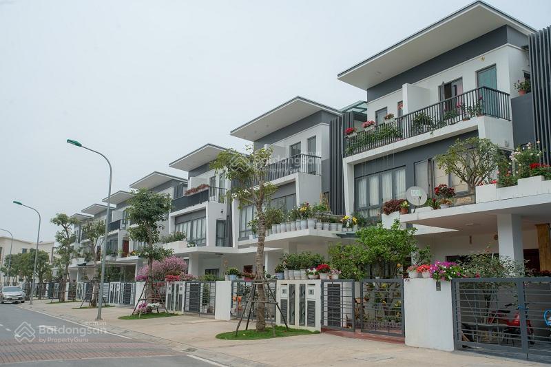 Bán liền kề gamuda gardens, 32 tỷ, dt 119m2, 4pn, 5wc, hướng nam, pháp lý sổ đỏ 0972 895 ***