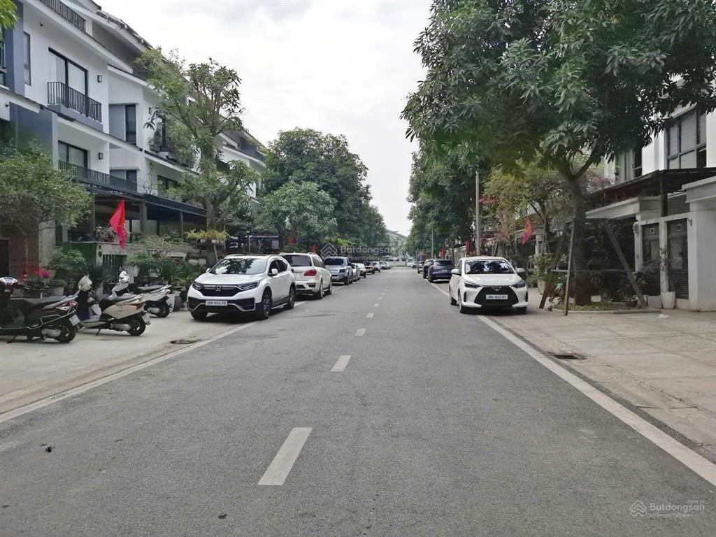 Liền kề gamuda dt 95m2 xây 4 tầng  hướng nam giá 30 tỷ bao phí 0972 895 ***