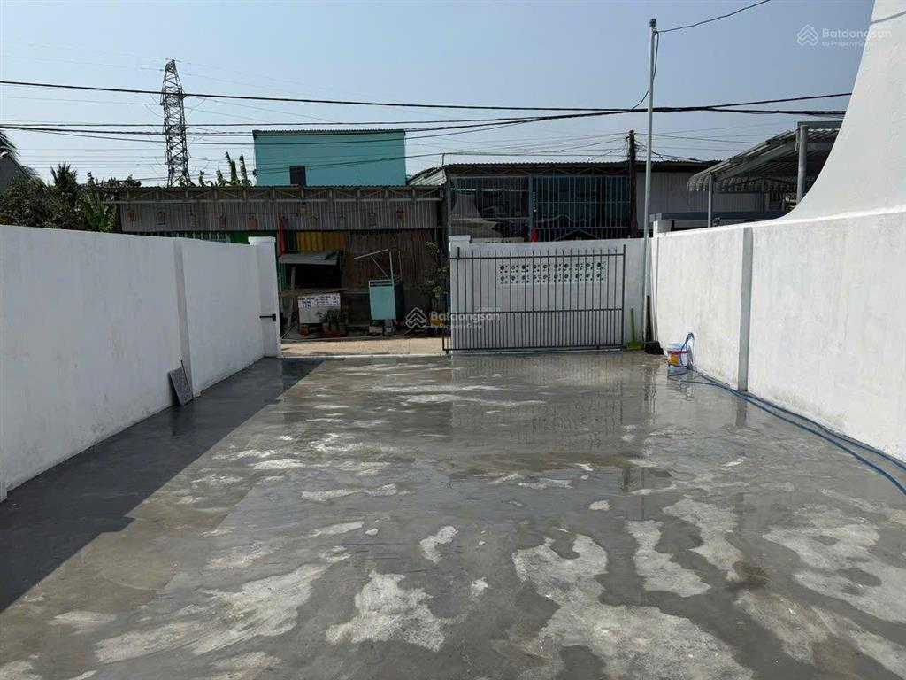 Cho thuê nhà riêng tại thôn tây cách chợ vĩnh phương 600m, 3 triệu đồng/tháng, mặt tiền 7m