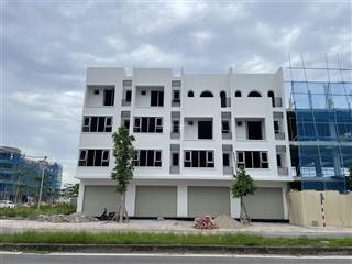 Cho thuê 4 căn shophouse liền nhau