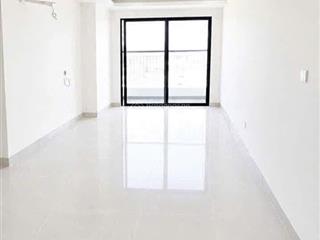 Căn 2 phòng ngủ ccu 01 phước long tầng trung view đông nam không bị chắn công trình