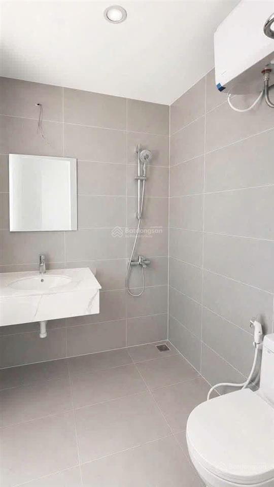 Căn 2 phòng ngủ ccu 01 phước long tầng trung view đông nam không bị chắn công trình