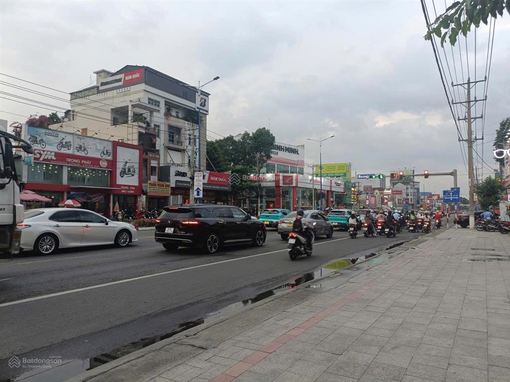 Chủ cần bán lô đất mặt tiền quốc lộ 13 phường chánh nghĩa cũ (phường thủ dầu một mới)