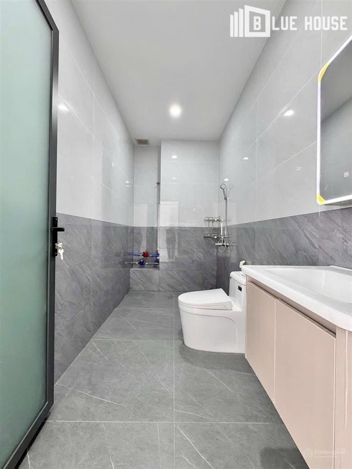 Căn hộ 1 phòng ngủ 1 phòng khách và bếp ngay luỹ bán bích, gần aeon tân phú