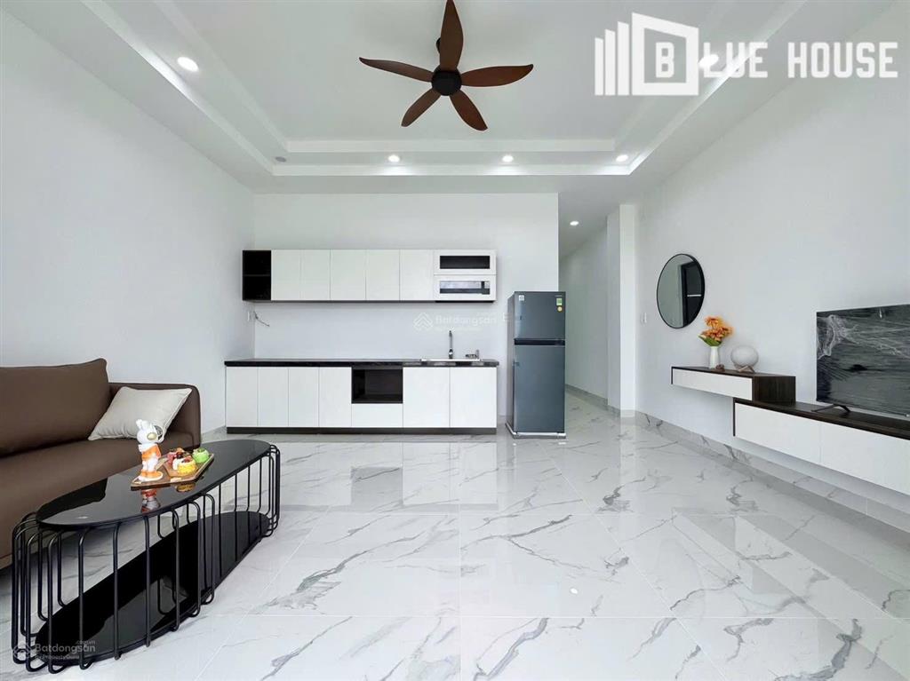 Căn hộ 1 phòng ngủ 1 phòng khách và bếp ngay luỹ bán bích, gần aeon tân phú
