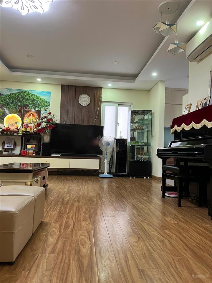 Căn hộ cao cấp cho thuê tại ngoại giao đoàn view biệt thự hướng kđt starlake cực thoáng