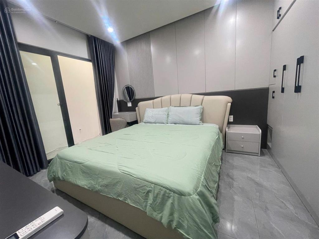 Nhà 3 tầng vip đẹp xuất sắc giá tốt đường cồn dầu 22  hòa xuân  đà nẵng