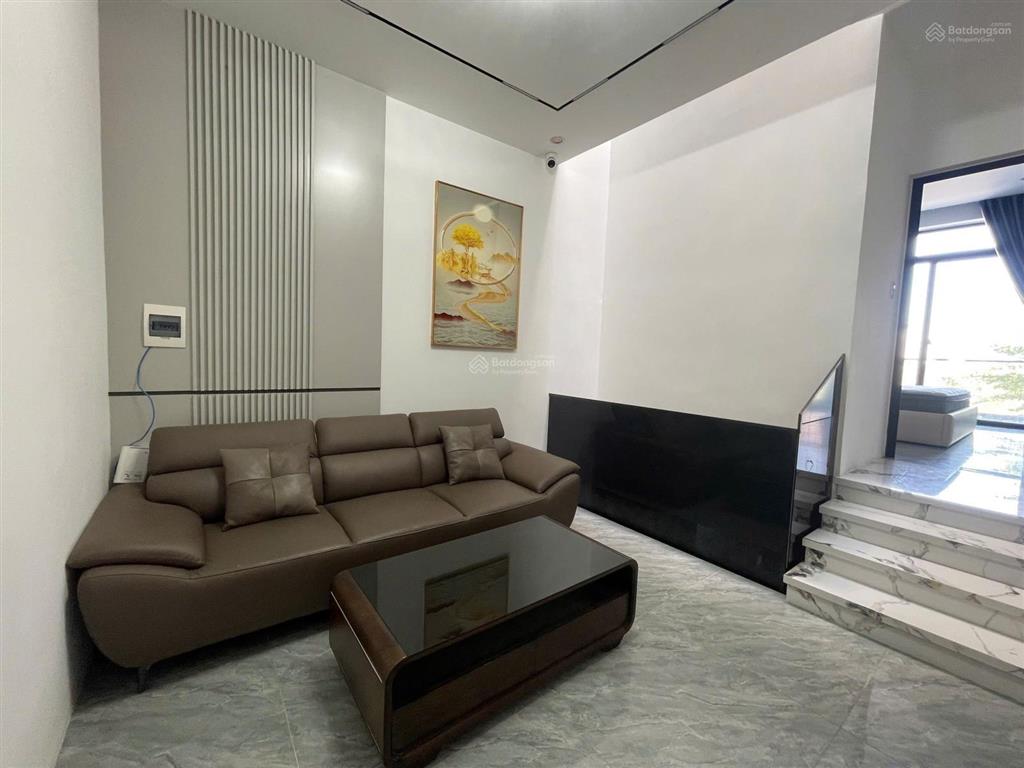 Nhà 3 tầng vip đẹp xuất sắc giá tốt đường cồn dầu 22  hòa xuân  đà nẵng