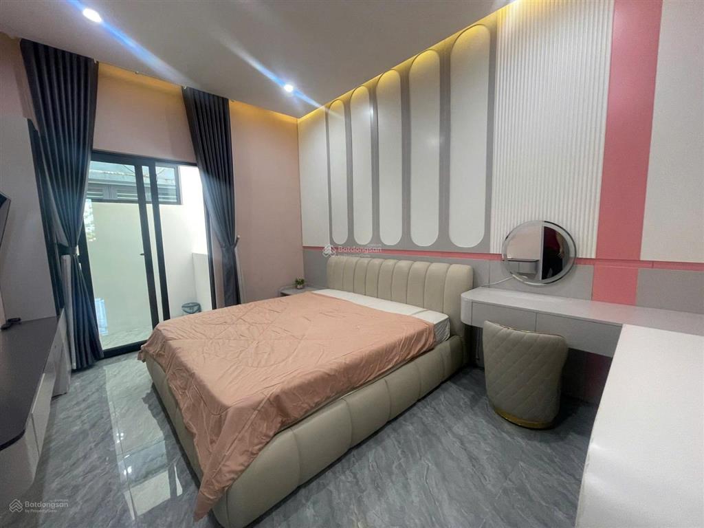 Nhà 3 tầng vip đẹp xuất sắc giá tốt đường cồn dầu 22  hòa xuân  đà nẵng