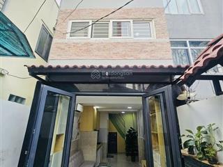 /nguyễn văn khối p8gv 3,2x8,42 2l 2pn 3vs full nt hxh tới cửa sân để 10xm h.đb