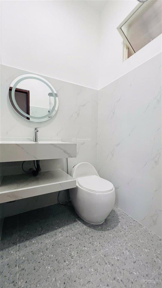 Bán nhà 56m2 đất, 6pn, hẻm xe hơi đỗ cửa thông tô hiến thành, quận 10.