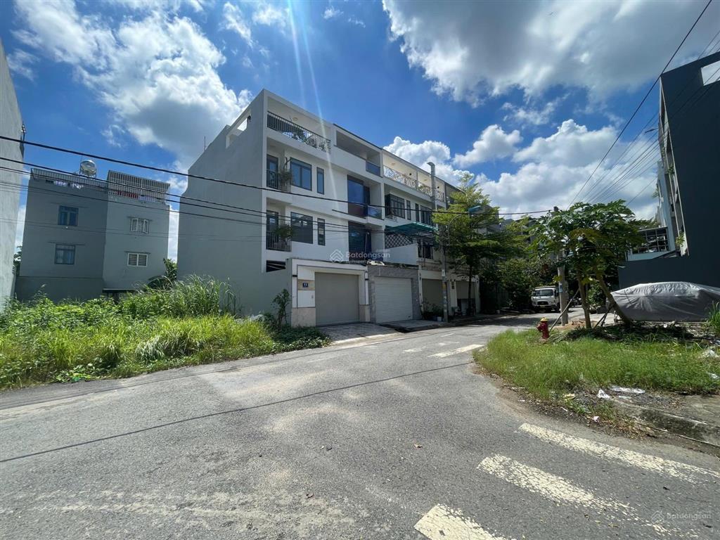 Bán đất nền 5mx22m = 110m2, giá 4,3 tỷ