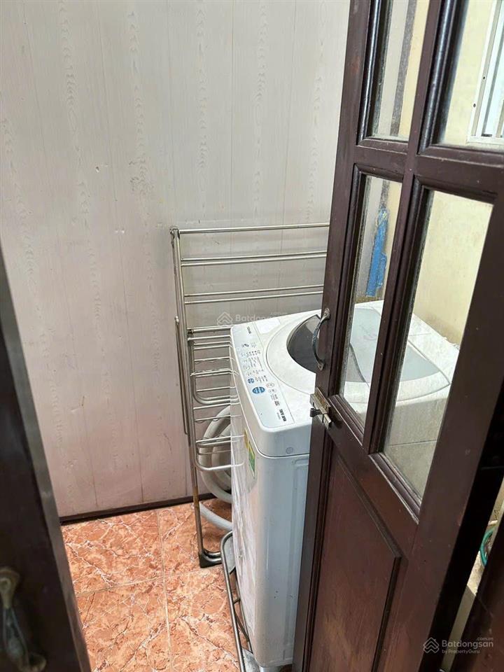 Cho thuê 1 phòng trong bt 1pn 1wc, 42m2 giá cực chất tại 28/1/1820 huỳnh lan khanh, p2, q tân bình