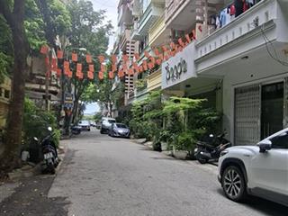 Cần bán nhà riêng ngõ 143 trung kính. lô góc 2 mặt tiền. dt 52m2 sổ đỏ chính chủ. giá bán 25 tỷ