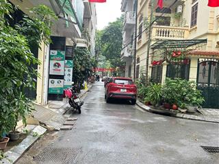 Cho thuê nhà riêng nguyễn thị định, diện tích 100m2/tầng. nhà xây 5 tầng, 7 phòng ngủ.