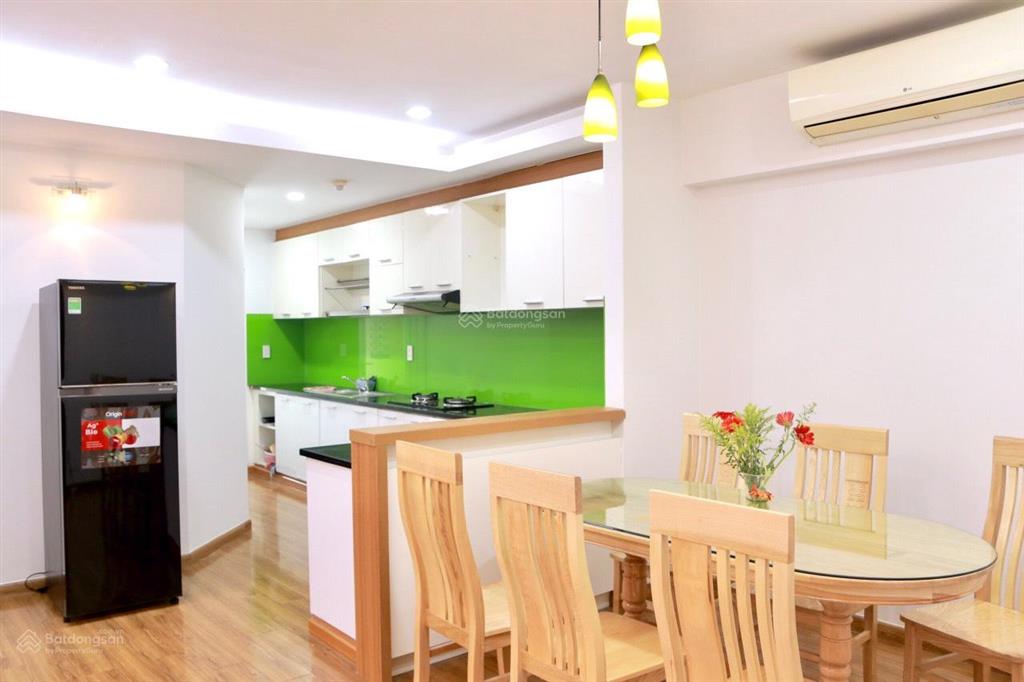 Cần bán chung cư ruby garden diện tích 80m , 2phòng ngủ giá 3,9 tỷ