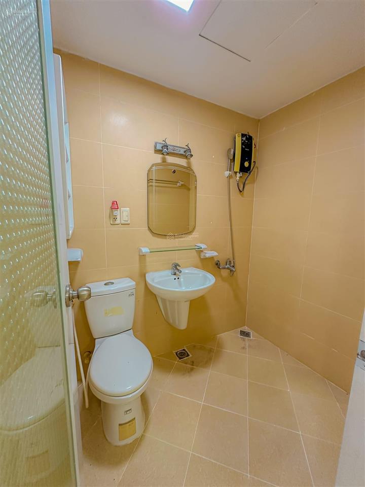 Chính chủ bán nhanh c/c hoàng kim thế gia diện tích 60m 2pn  giá 2,95 tỷ