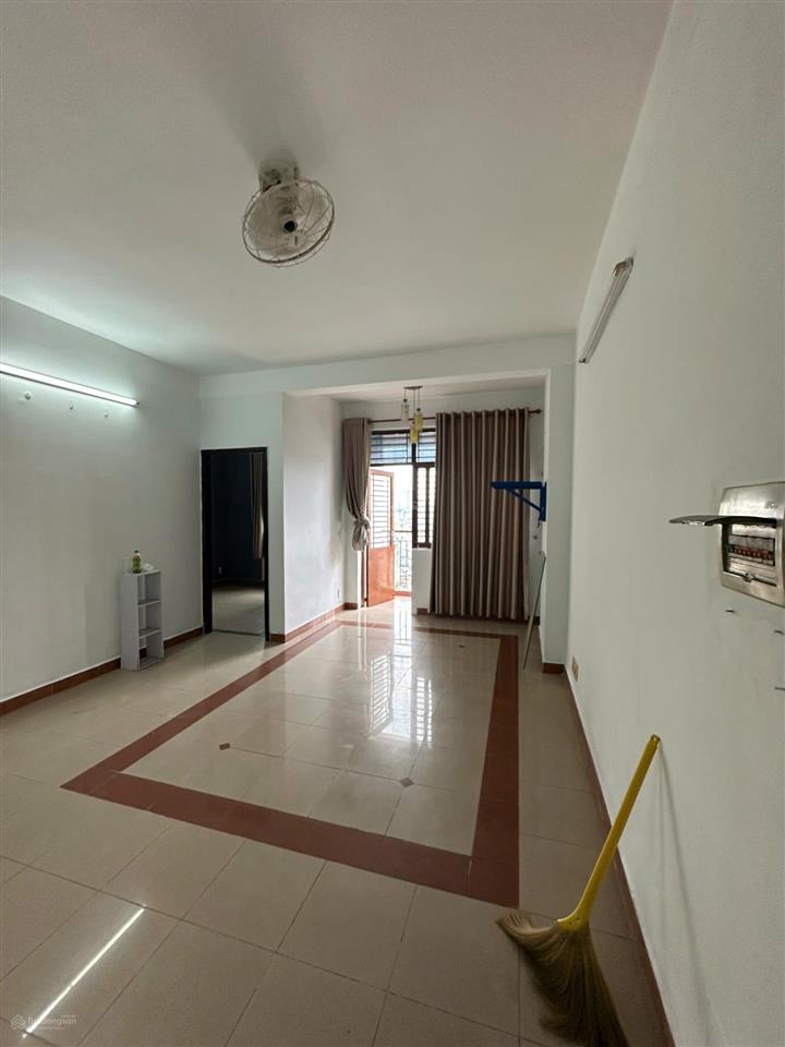 Bán chung cư 312 lạc long quân sổ hồng rồi  giá tốt 3,4 tỷ quận 11