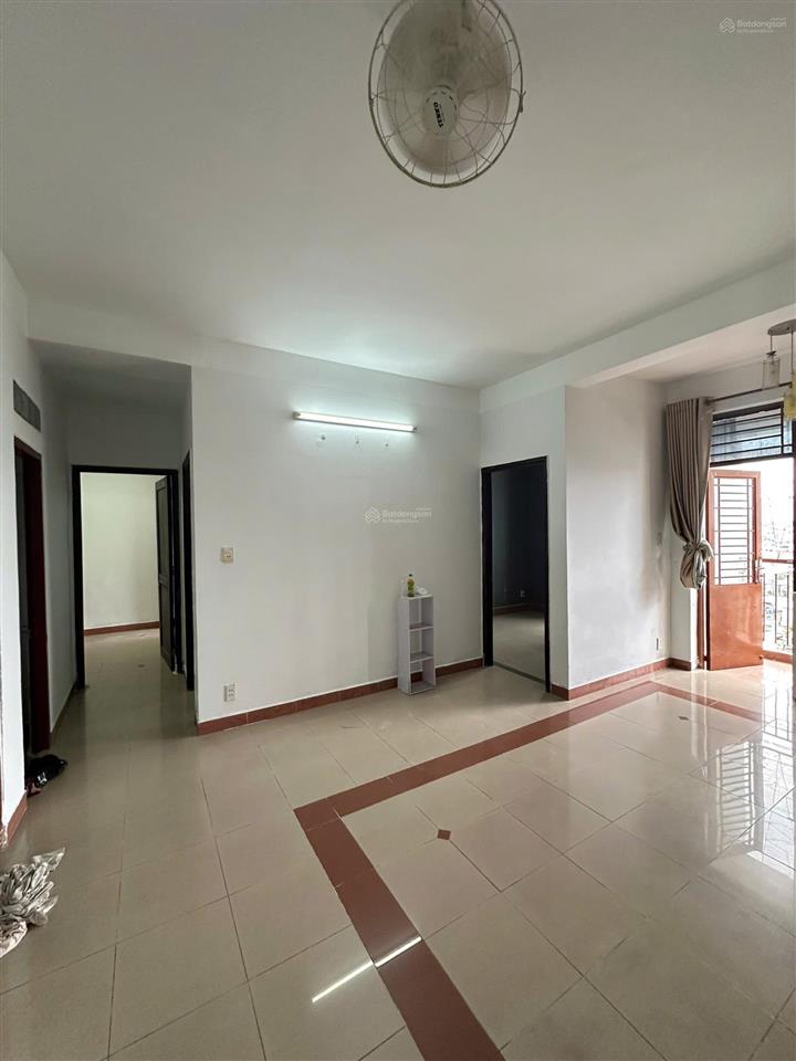Bán chung cư 312 lạc long quân sổ hồng rồi  giá tốt 3,4 tỷ quận 11