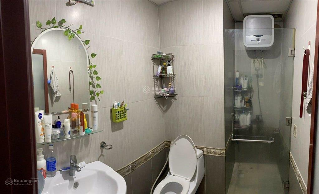 Cần bán chung cư sacomreal 584 diện tích 76m, 2pn  sổ hồng rồi, giá 3,4 tỷ