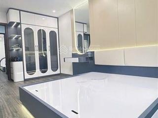 Bán tập thể nguyễn khánh toàn, cầu giấy, 100m2, 3 ngủ, 2wc, full đồ, sổ đỏ, giá 4.9 tỷ