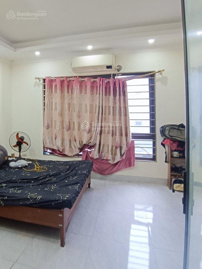 Bán nhà phố yên hòa, cầu giấy, 42m2, 5 tầng, ngõ thông, ô tô 50m, lô góc, 9 tỷ