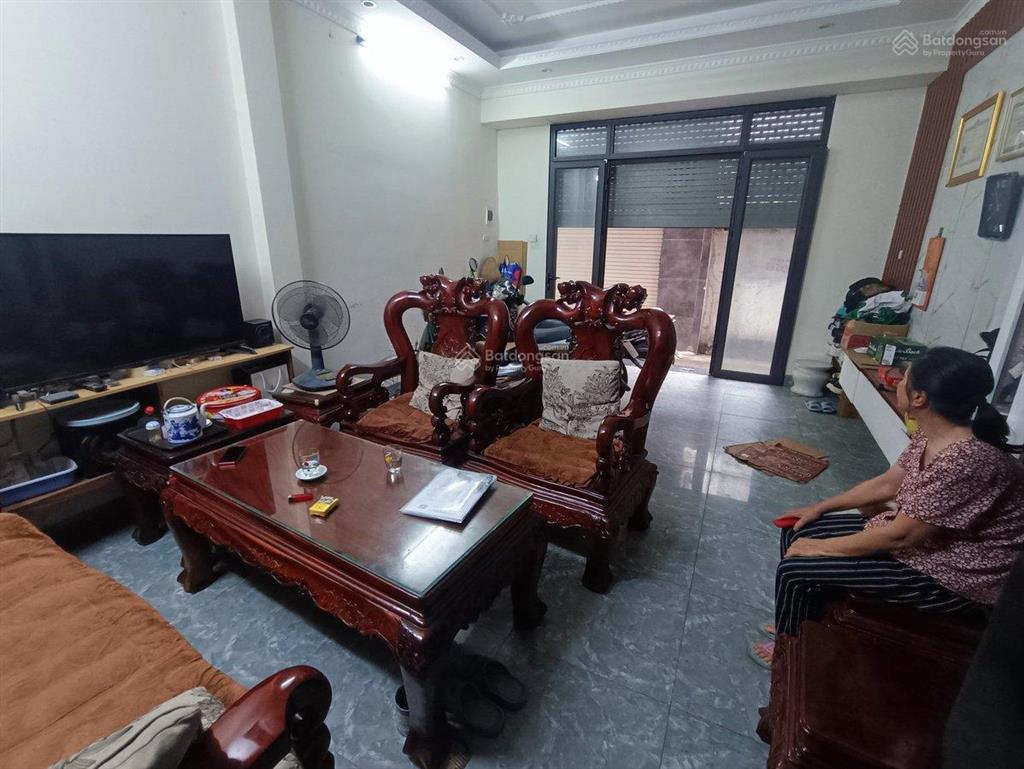 Bán nhà phố yên hòa, cầu giấy, 42m2, 5 tầng, ngõ thông, ô tô 50m, lô góc, 9 tỷ