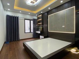 Bán nhà phố dịch vọng hậu, cầu giấy, 45m2, 7 tầng, thang máy, ô tô 20m, căn góc, ngõ thông, 10.8 tỷ