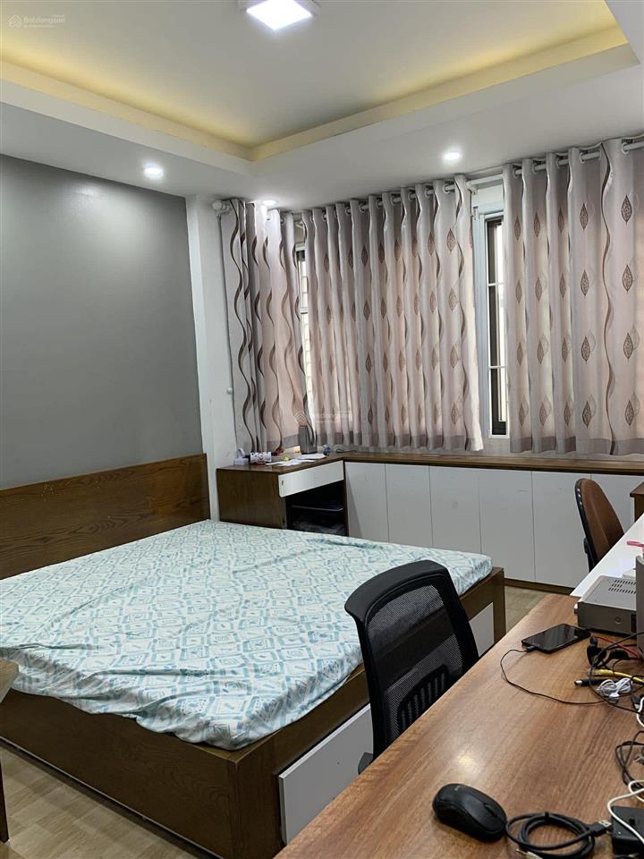 Bán nhà ngõ 37 dịch vọng, cầu giấy, 52m2, mặt tiền 4.5m, ngõ thông, full đồ, ô tô 30m, 11 tỷ