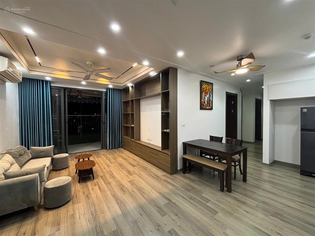 Cho thuê căn hộ cao cấp northern diamond  đối diện aeon mall long biên, có slot để ô tô trong hầm