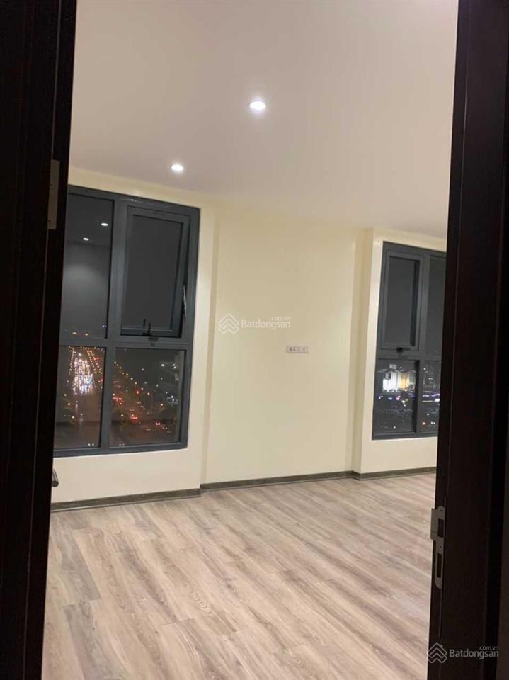 Bán căn 3 pn, căn góc, view đông nam, chung cư cạnh aeon long biên
