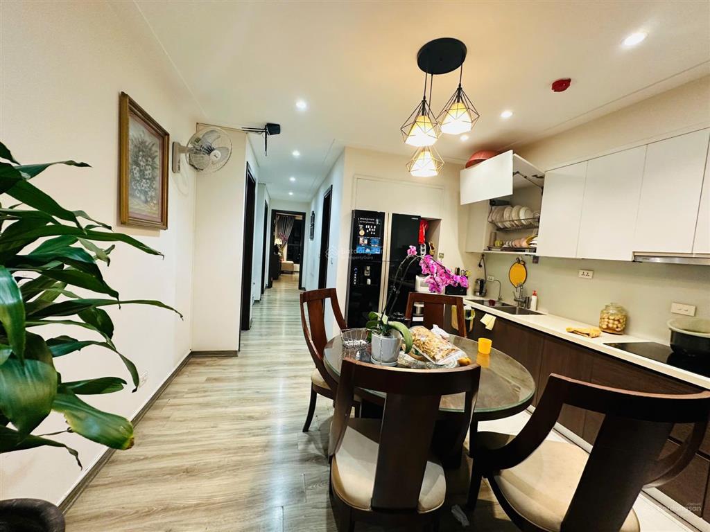 Bán căn 3 pn, full nội thất tại chung cư northern diamond, có slot đỗ xe ô tô, gần aeon long biên