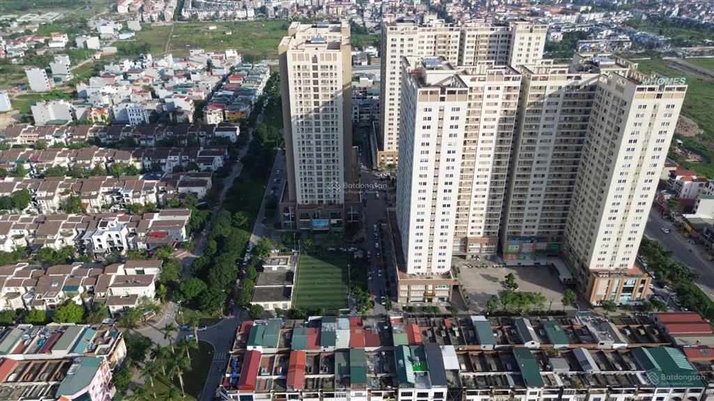 Bán căn liền kề 4 nhìn vào chung cư tân tây đô