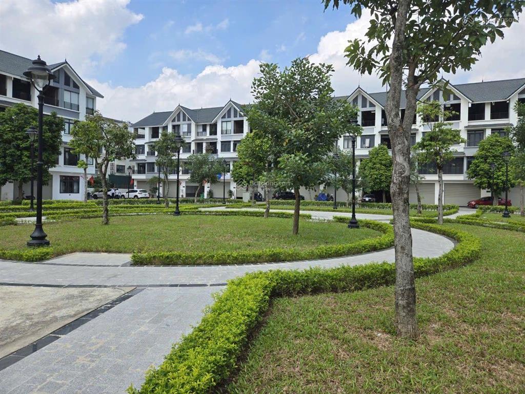 Chính chủ bán nhà liền kề hinode royal park hoài đức