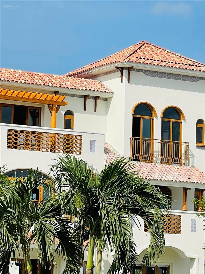 Cần bán gấp nhà phố căn góc 2 mặt tiền tại blanca city! sản phẩm khan hiếm, chỉ 21 căn toàn dự án