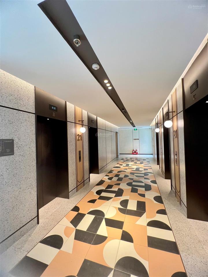 Cho thuê căn góc 2pn 2wc, hướng đông nam view hồ bơi. nhà full nội thất vào ở ngay.